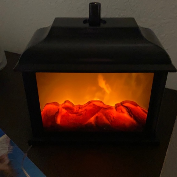 Decor - Picture 1 of 1